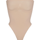 SKIMS STRAPLESS Thong Bodysuit Sculpt Sculpt من Skims Kim Kardashian 